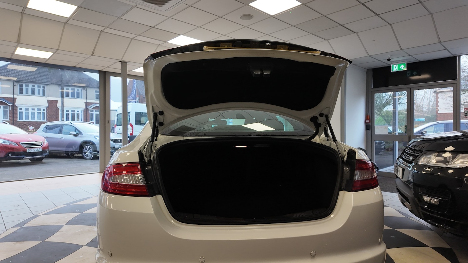 Used Jaguar XF 2014 for sale - 76791584: Photo 34