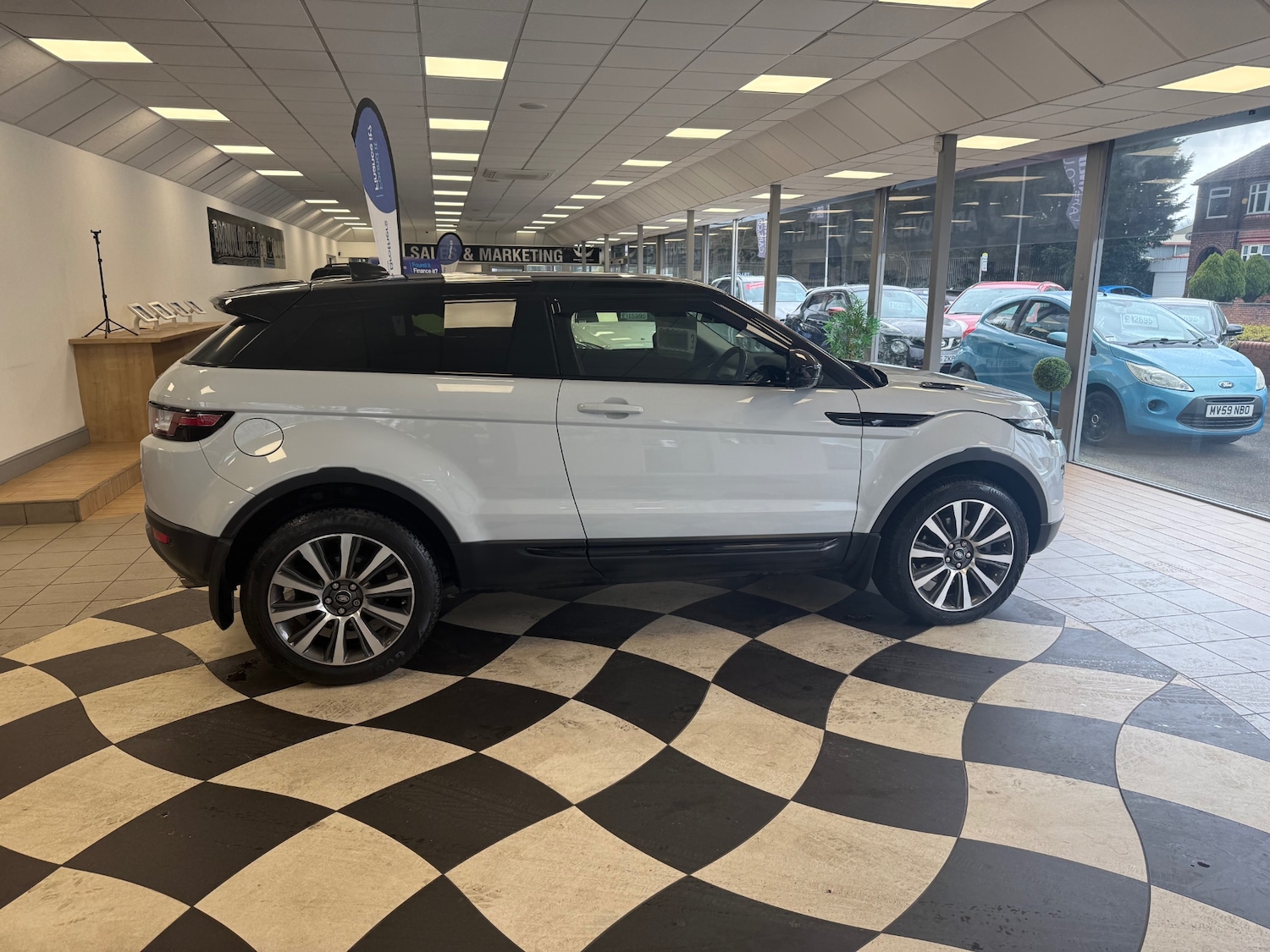 Used Land Rover Range Rover Evoque 2017 for sale - 78121963: Photo 8