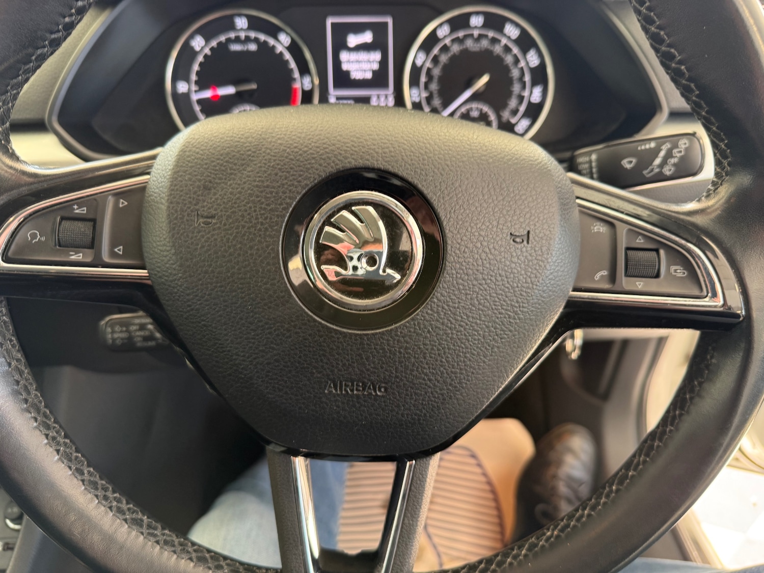 Used Skoda Superb 2015 for sale - 77639835: Photo 24