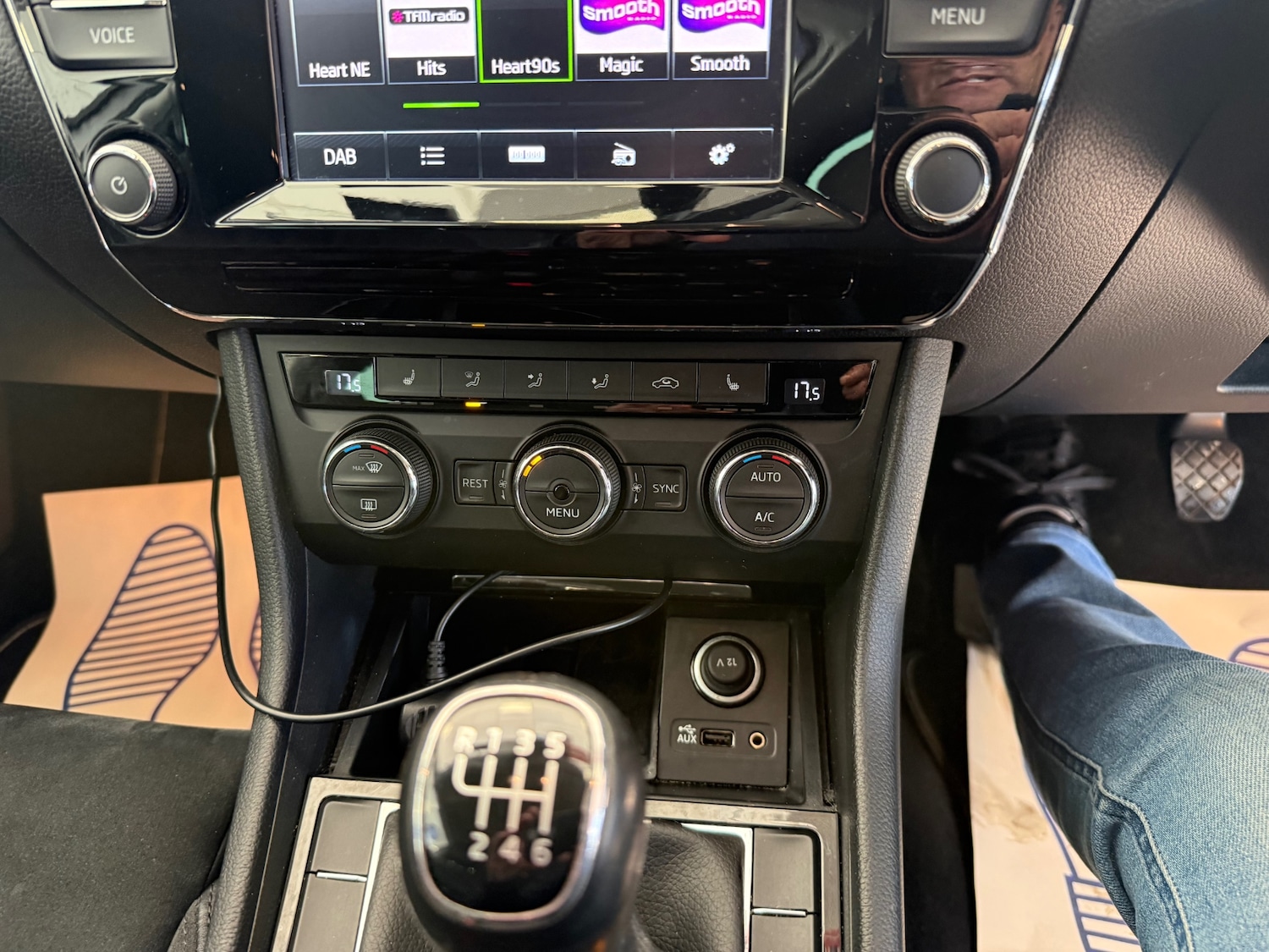 Used Skoda Superb 2015 for sale - 77639835: Photo 25