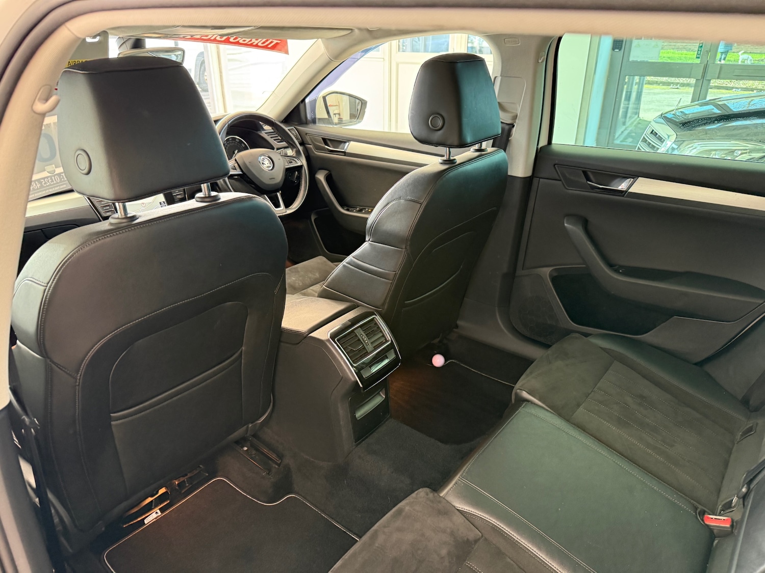 Used Skoda Superb 2015 for sale - 77639835: Photo 41