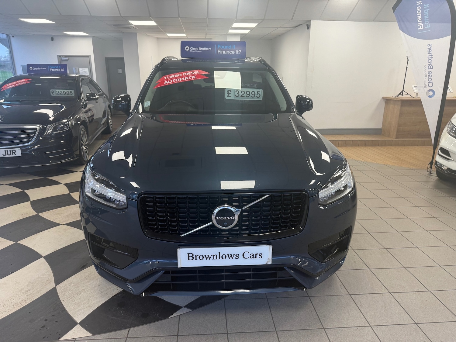 Used Volvo XC90 2023 for sale - 77640383: Photo 2