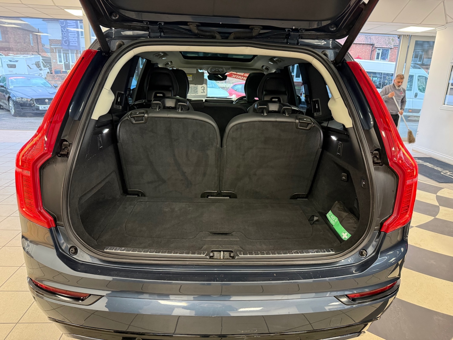 Used Volvo XC90 2023 for sale - 77640383: Photo 35