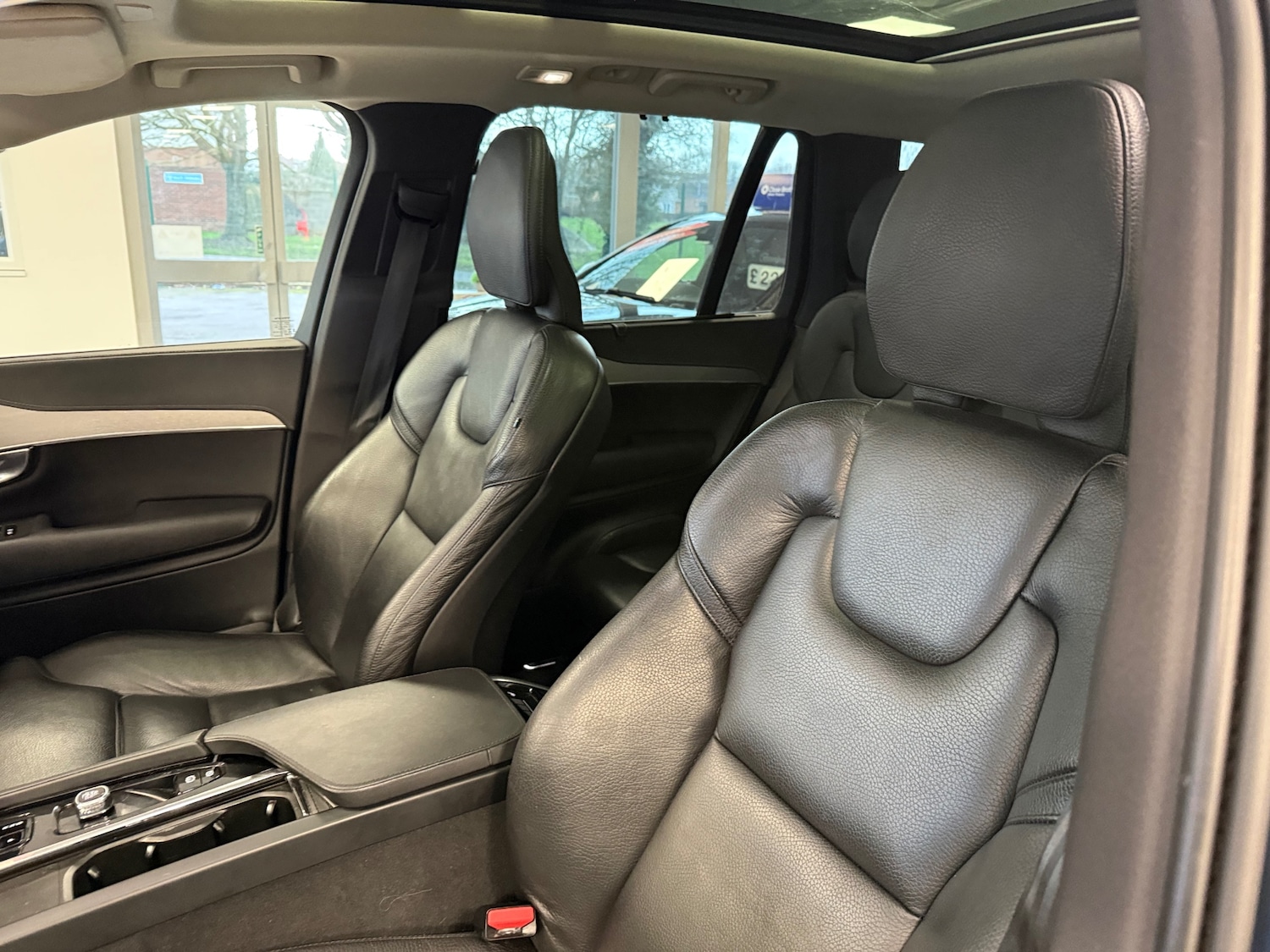 Used Volvo XC90 2023 for sale - 77640383: Photo 44