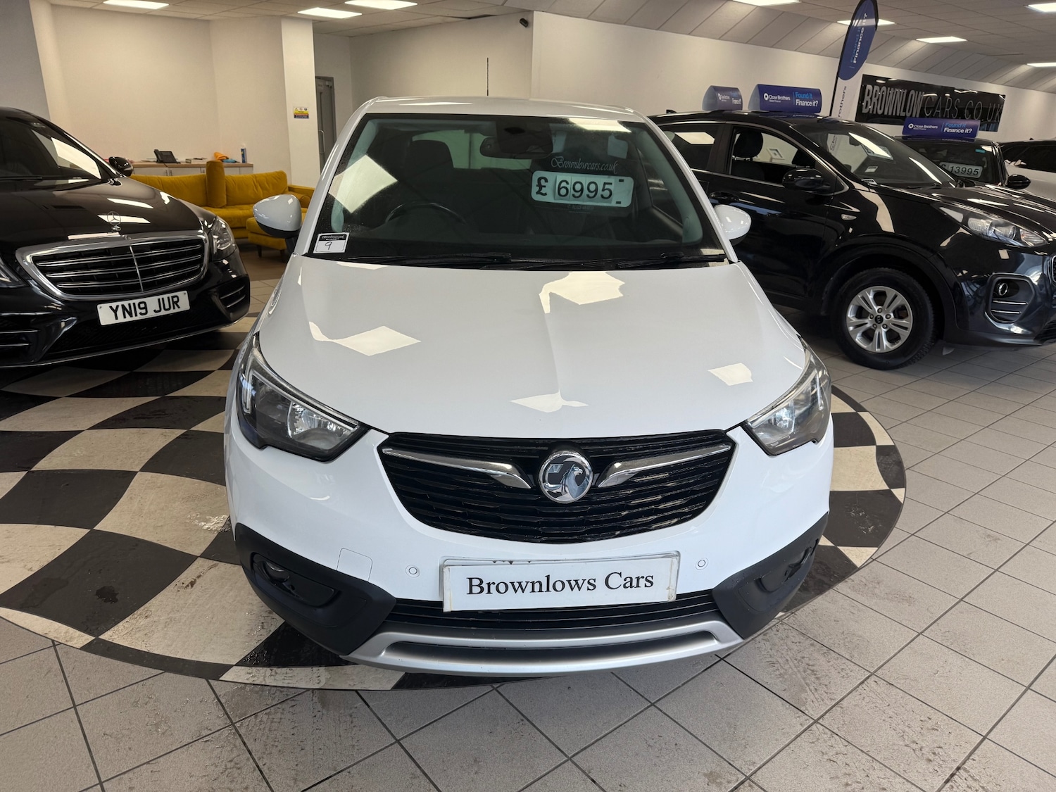 Used Vauxhall Crossland X 2018 for sale - 77069082: Photo 2