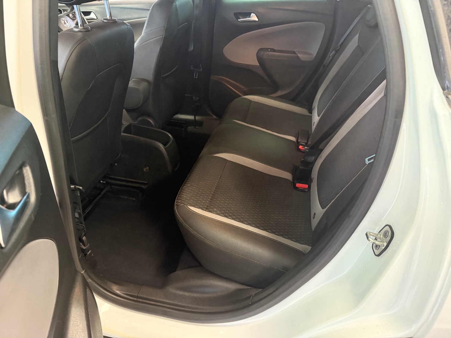 Used Vauxhall Crossland X 2018 for sale - 77069082: Photo 33