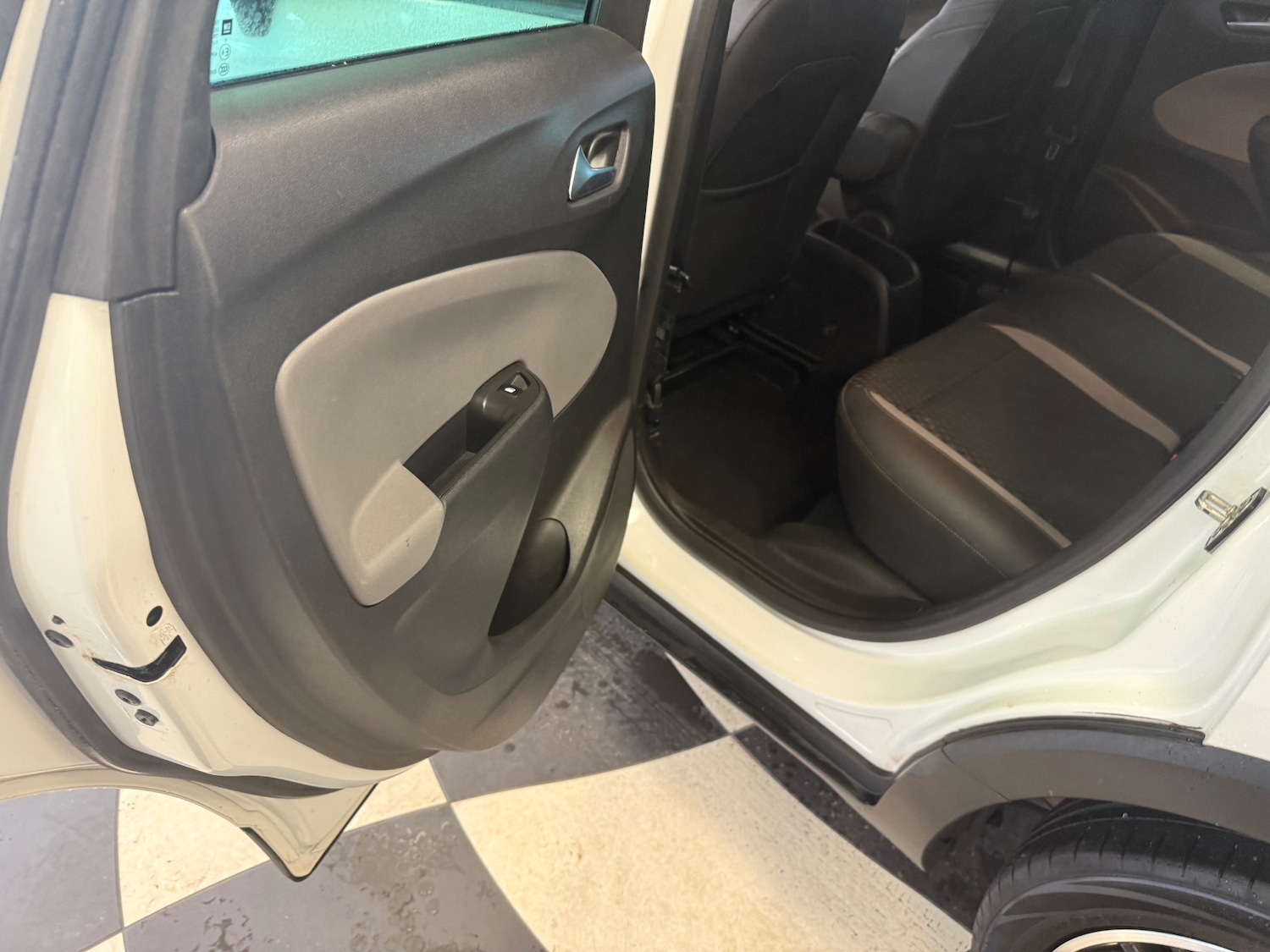 Used Vauxhall Crossland X 2018 for sale - 77069082: Photo 36