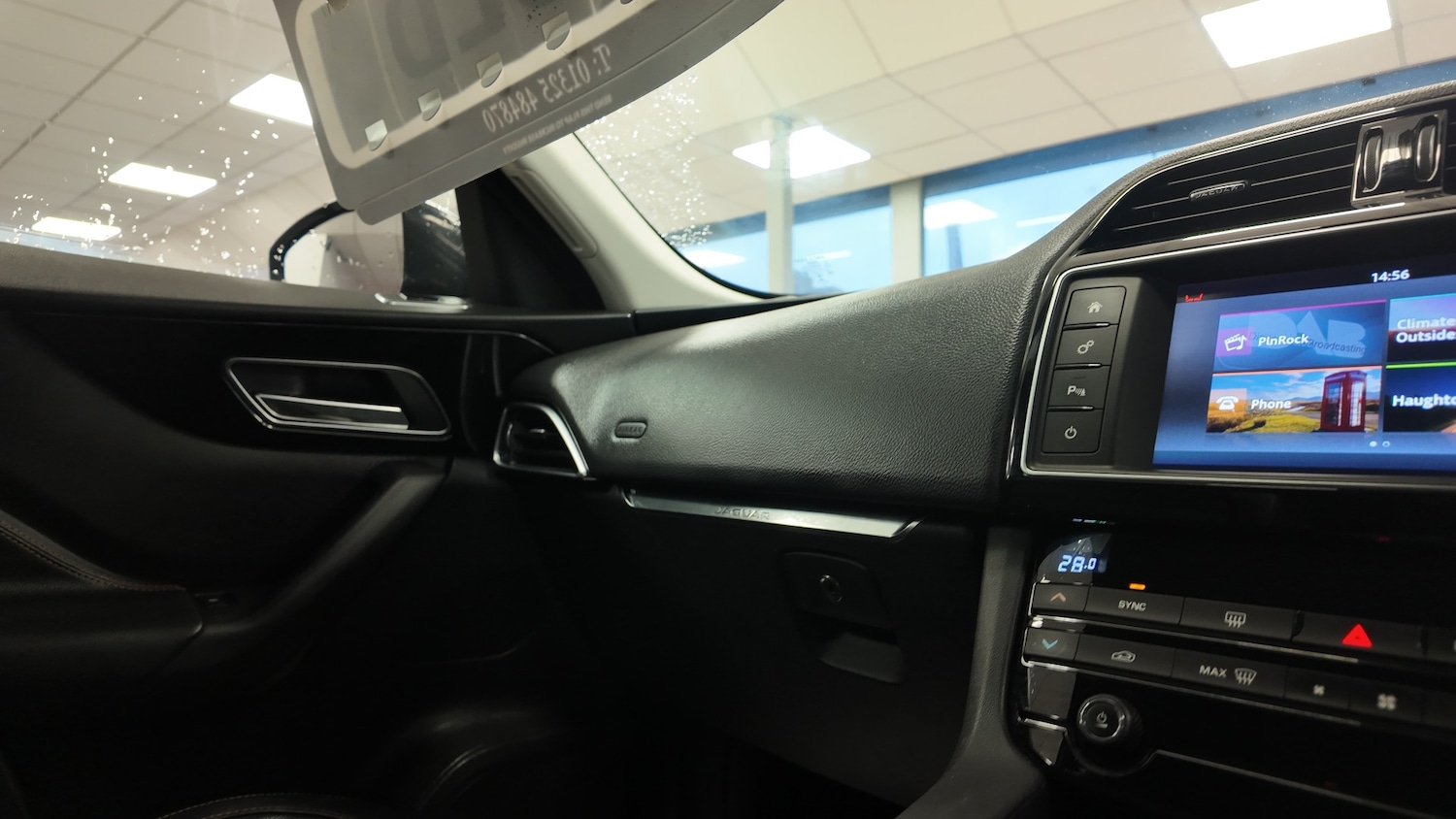 Used Jaguar F-Pace 2017 for sale - 77272554: Photo 22