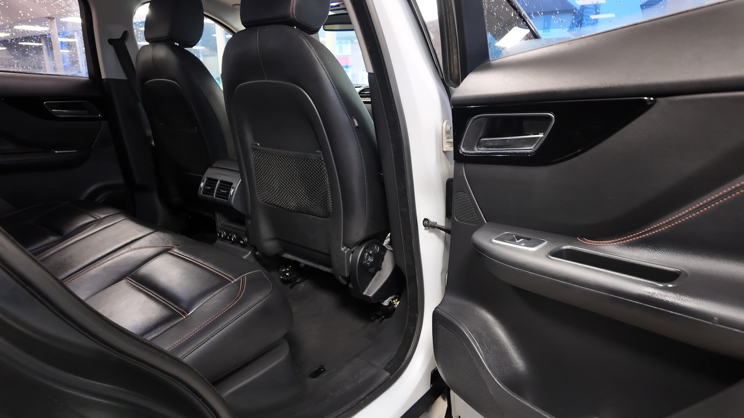 Used Jaguar F-Pace 2017 for sale - 77272554: Photo 29