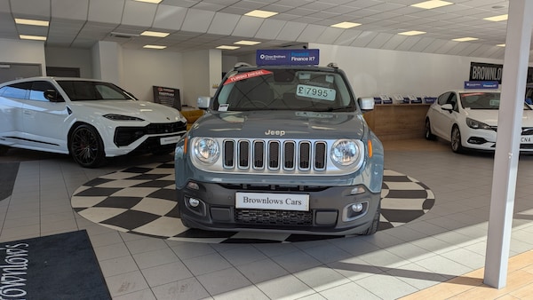 Used Jeep Renegade 2017 for sale - 75638107: Photo 2