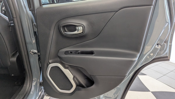 Used Jeep Renegade 2017 for sale - 75638107: Photo 31