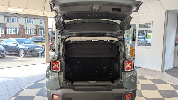 Used Jeep Renegade 2017 for sale - 75638107: Photo 37