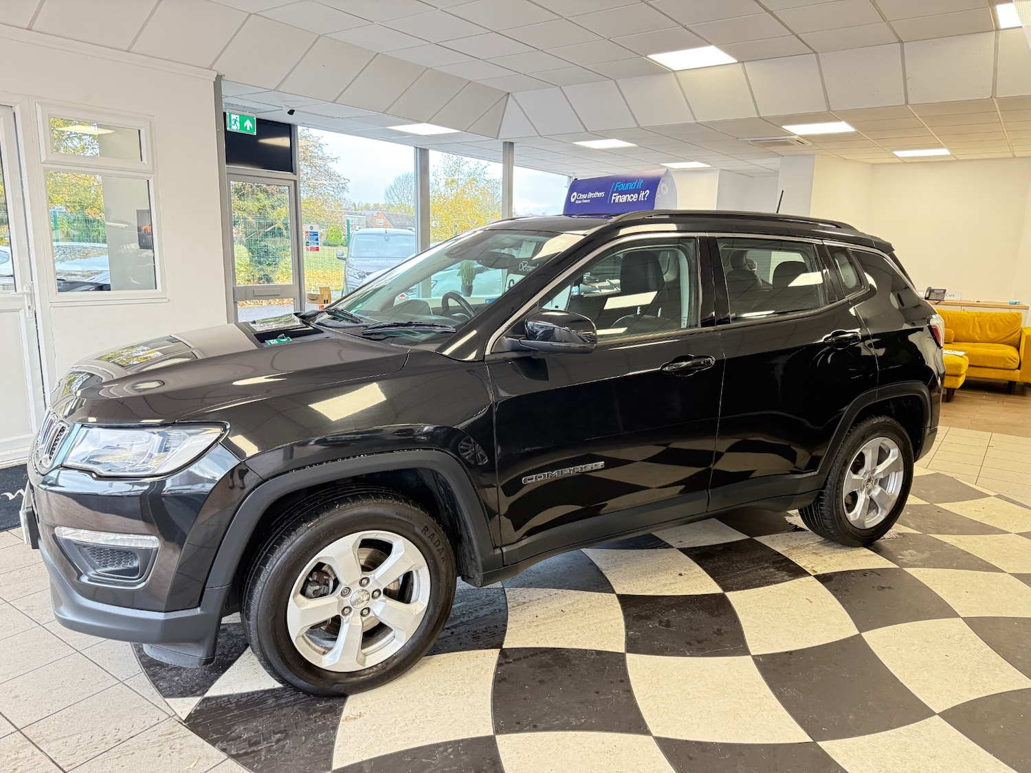 Used Jeep Compass 2018 for sale - 76436189: Photo 4