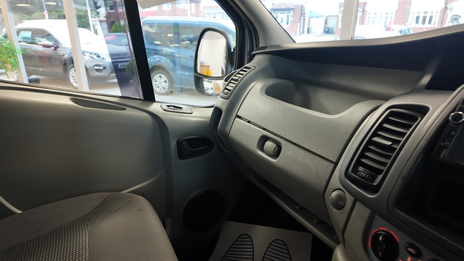 Used Vauxhall Vivaro 2014 for sale - 76276990: Photo 17