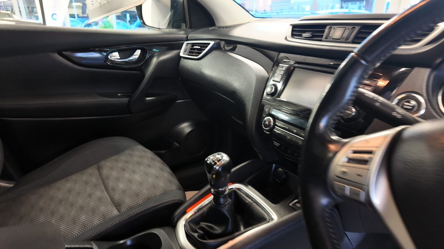 Used Nissan Qashqai 2015 for sale - 76920145: Photo 14