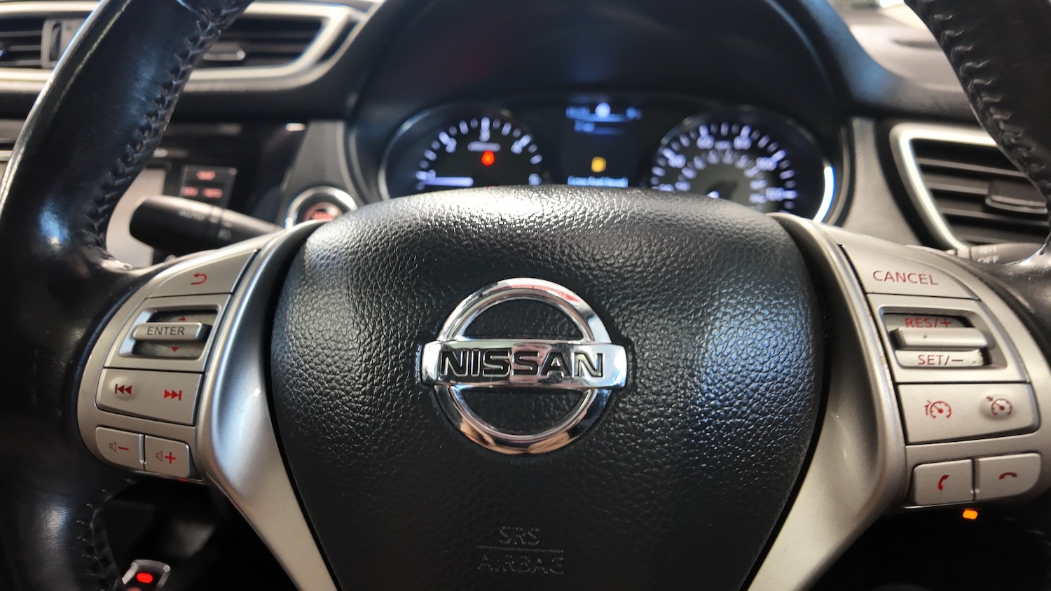 Used Nissan Qashqai 2015 for sale - 76920145: Photo 16