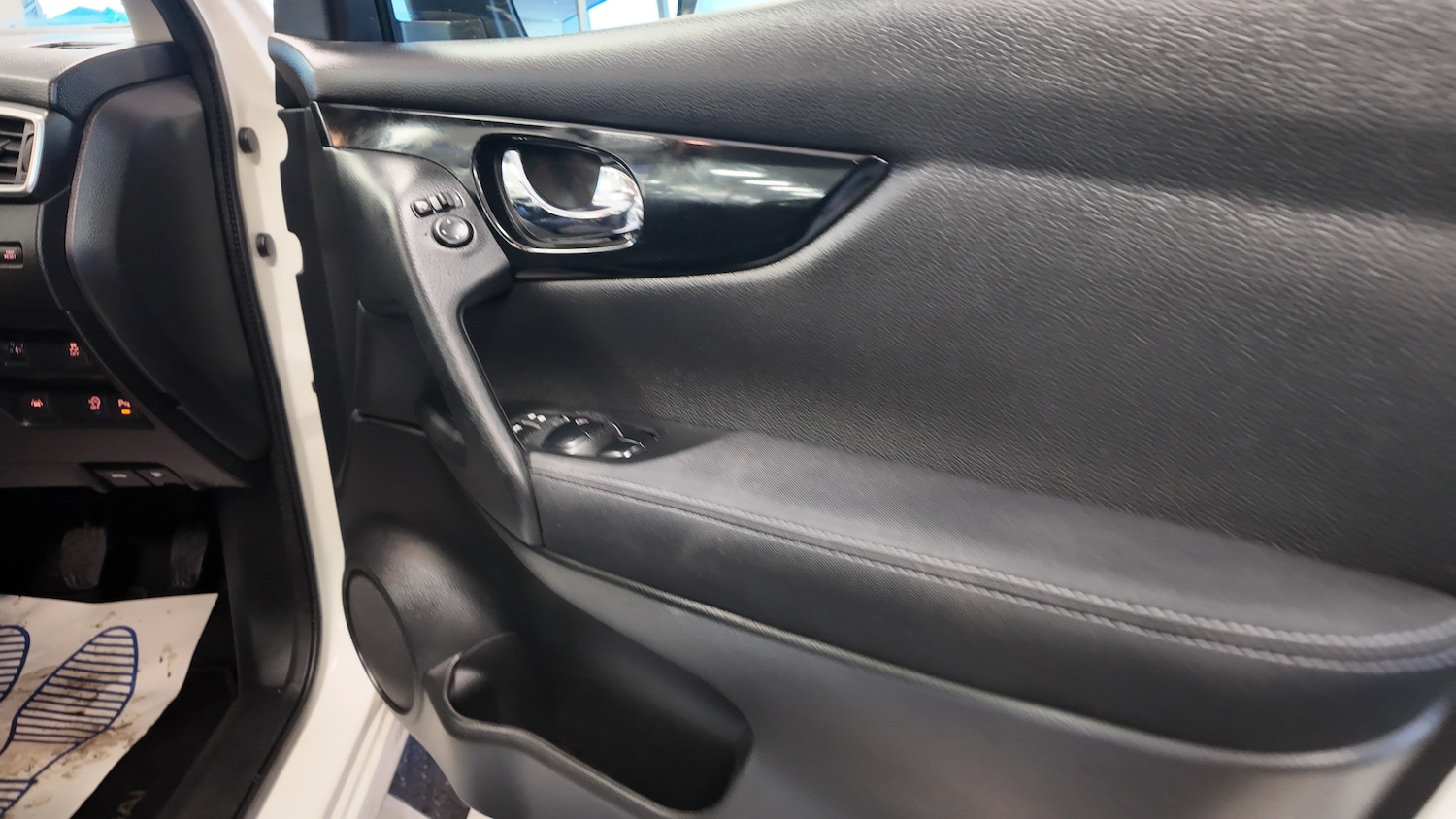 Used Nissan Qashqai 2015 for sale - 76920145: Photo 21