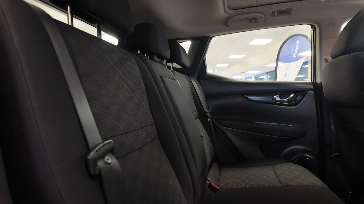 Used Nissan Qashqai 2015 for sale - 76920145: Photo 23