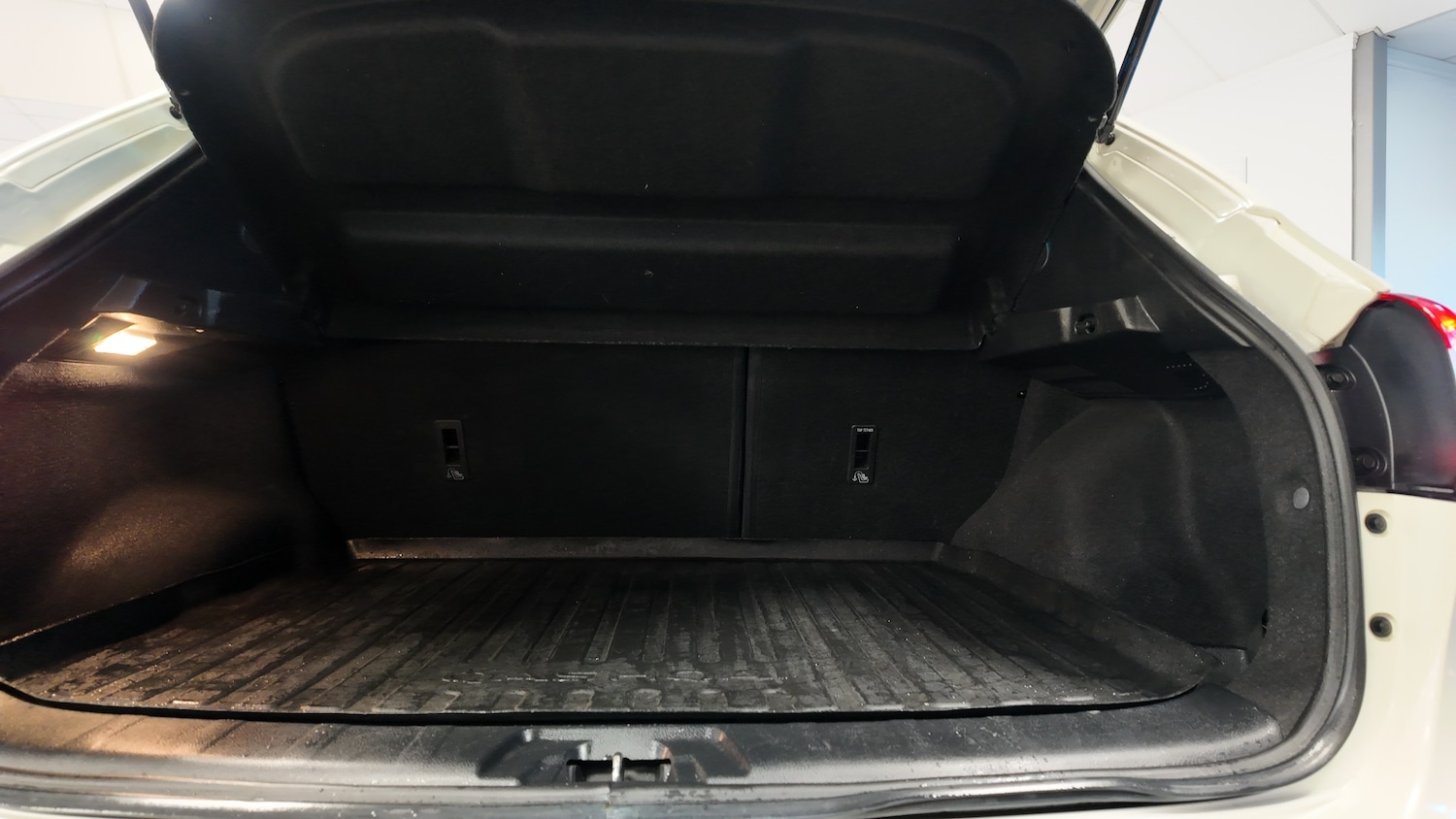 Used Nissan Qashqai 2015 for sale - 76920145: Photo 31