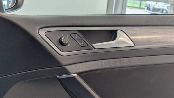 Used Volkswagen Golf 2019 for sale - 74818827: Photo 28