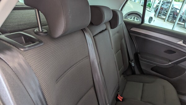 Used Volkswagen Golf 2019 for sale - 74818827: Photo 32