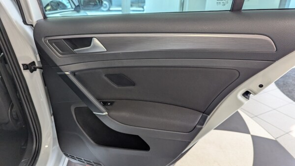 Used Volkswagen Golf 2019 for sale - 74818827: Photo 38
