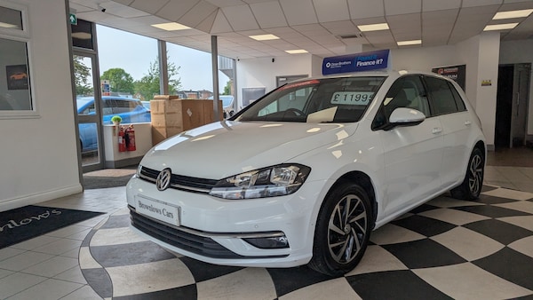 Used Volkswagen Golf 2019 for sale - 74818827: Photo 3