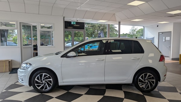 Used Volkswagen Golf 2019 for sale - 74818827: Photo 4