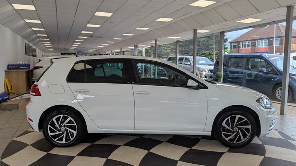 Used Volkswagen Golf 2019 for sale - 74818827: Photo 5