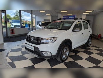 Used Dacia Sandero Stepway 2017 for sale - 79342529: Photo