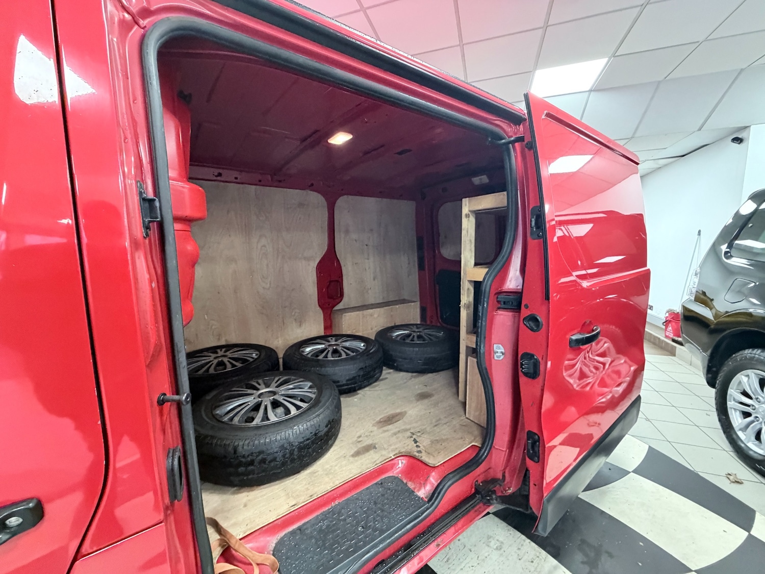 Used Vauxhall Vivaro 2019 for sale - 76422281: Photo 32