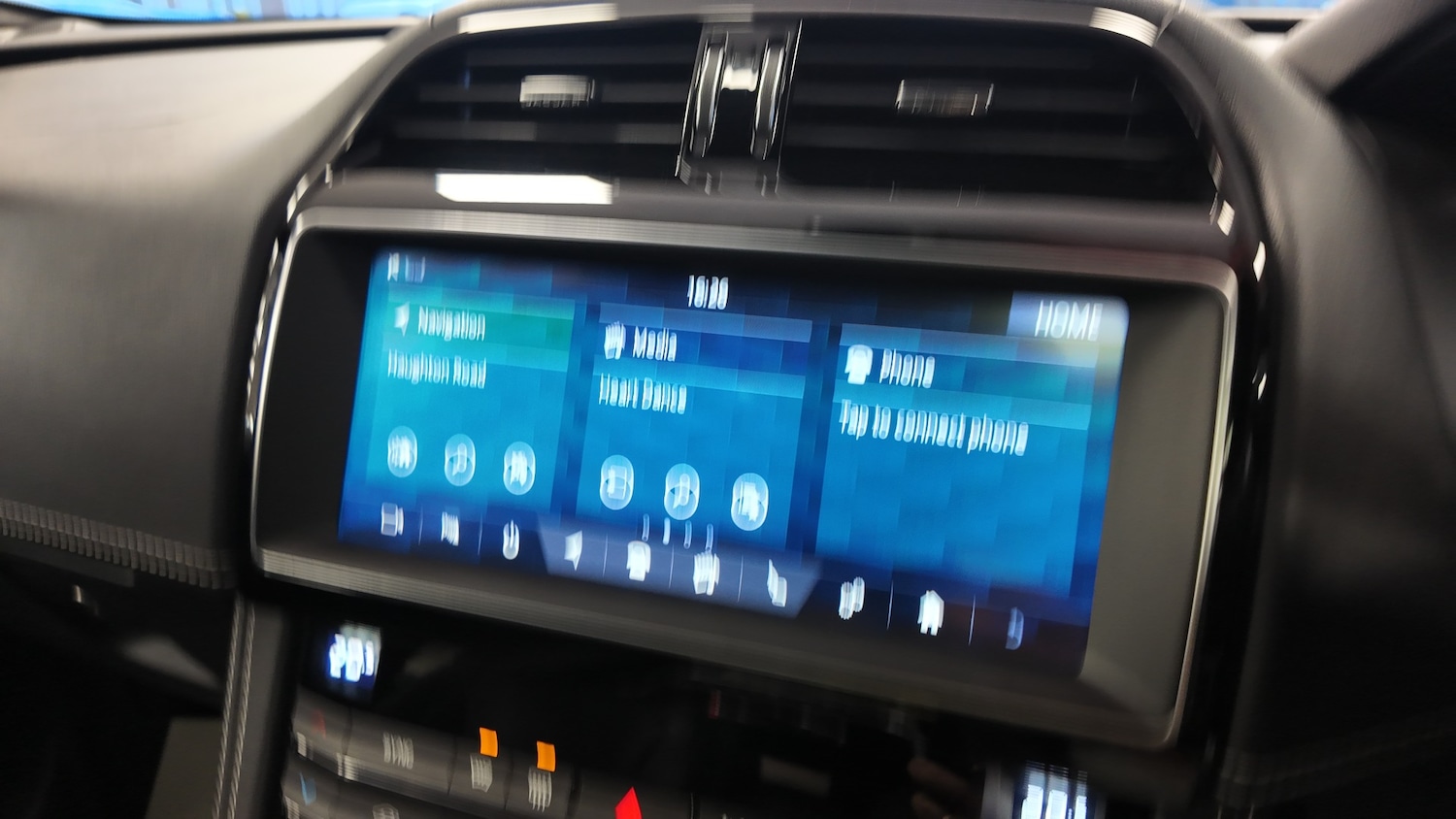 Used Jaguar F-Pace 2018 for sale - 77532342: Photo 18