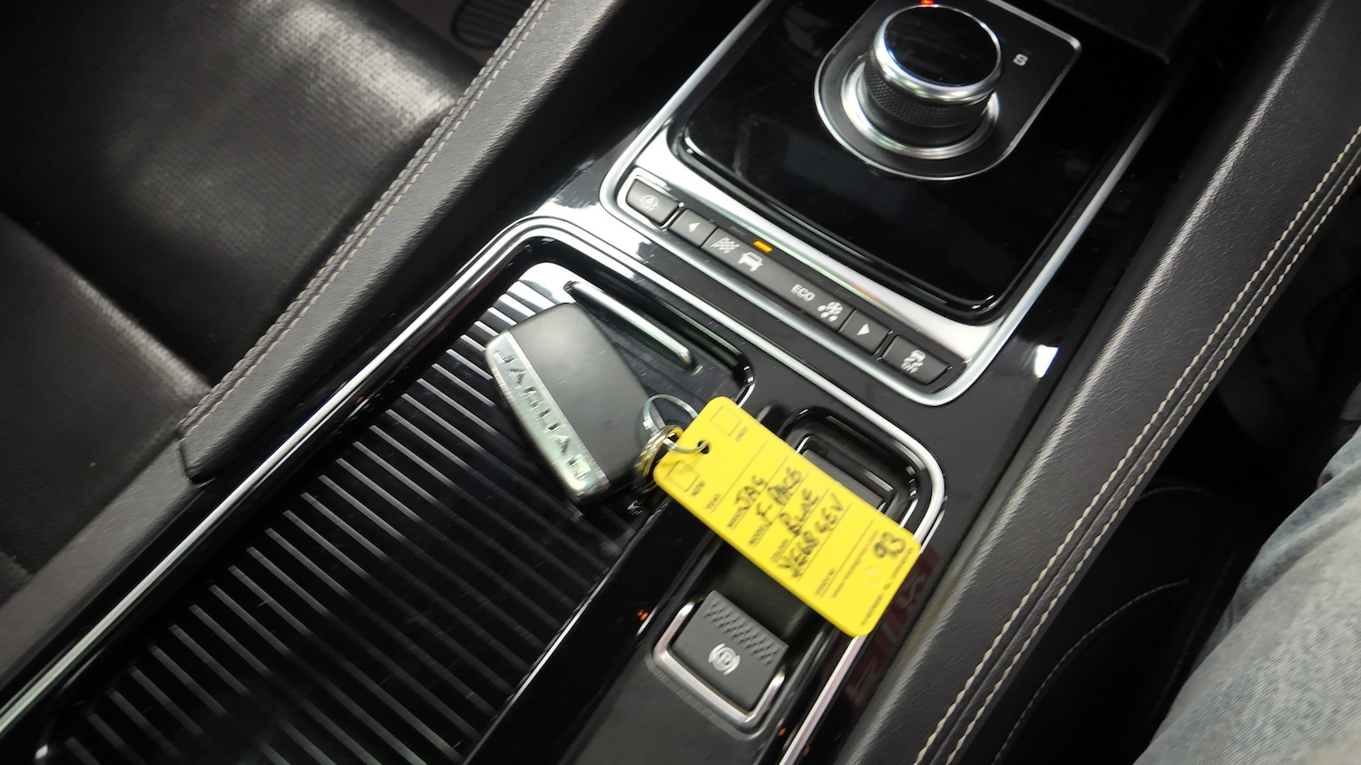 Used Jaguar F-Pace 2018 for sale - 77532342: Photo 21