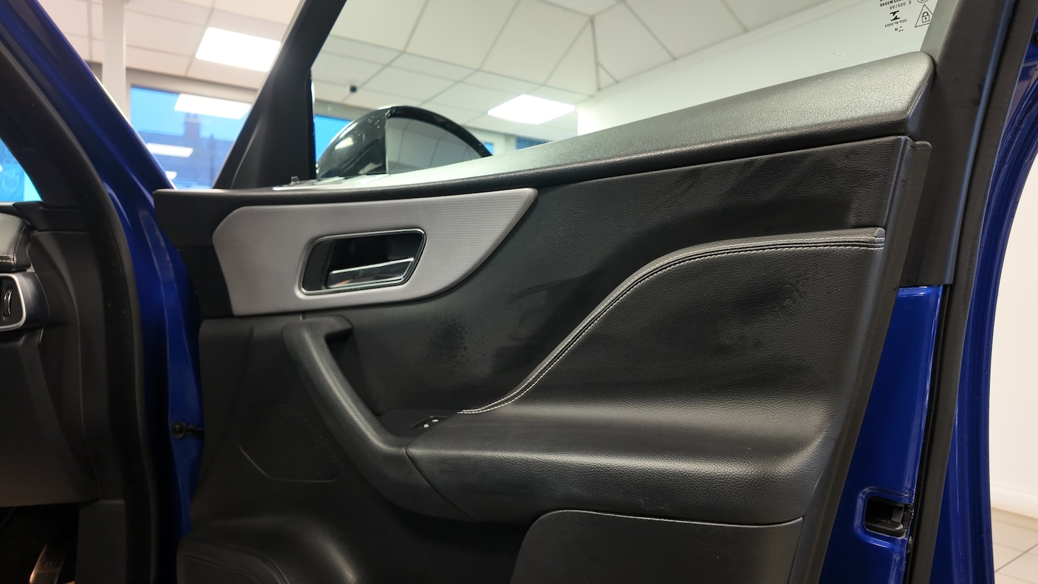 Used Jaguar F-Pace 2018 for sale - 77532342: Photo 27