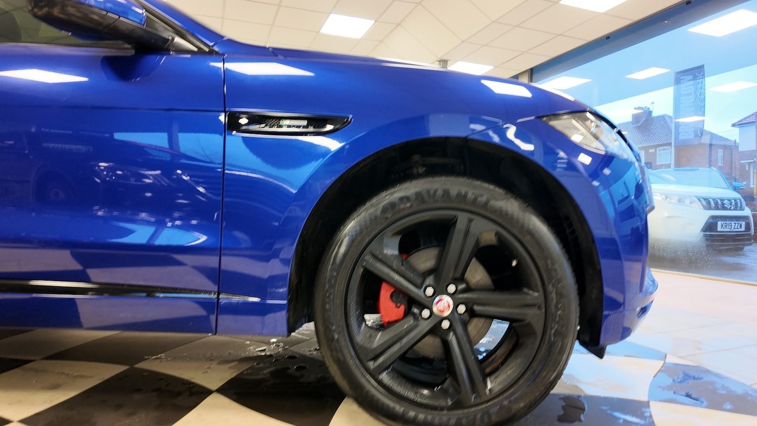 Used Jaguar F-Pace 2018 for sale - 77532342: Photo 8