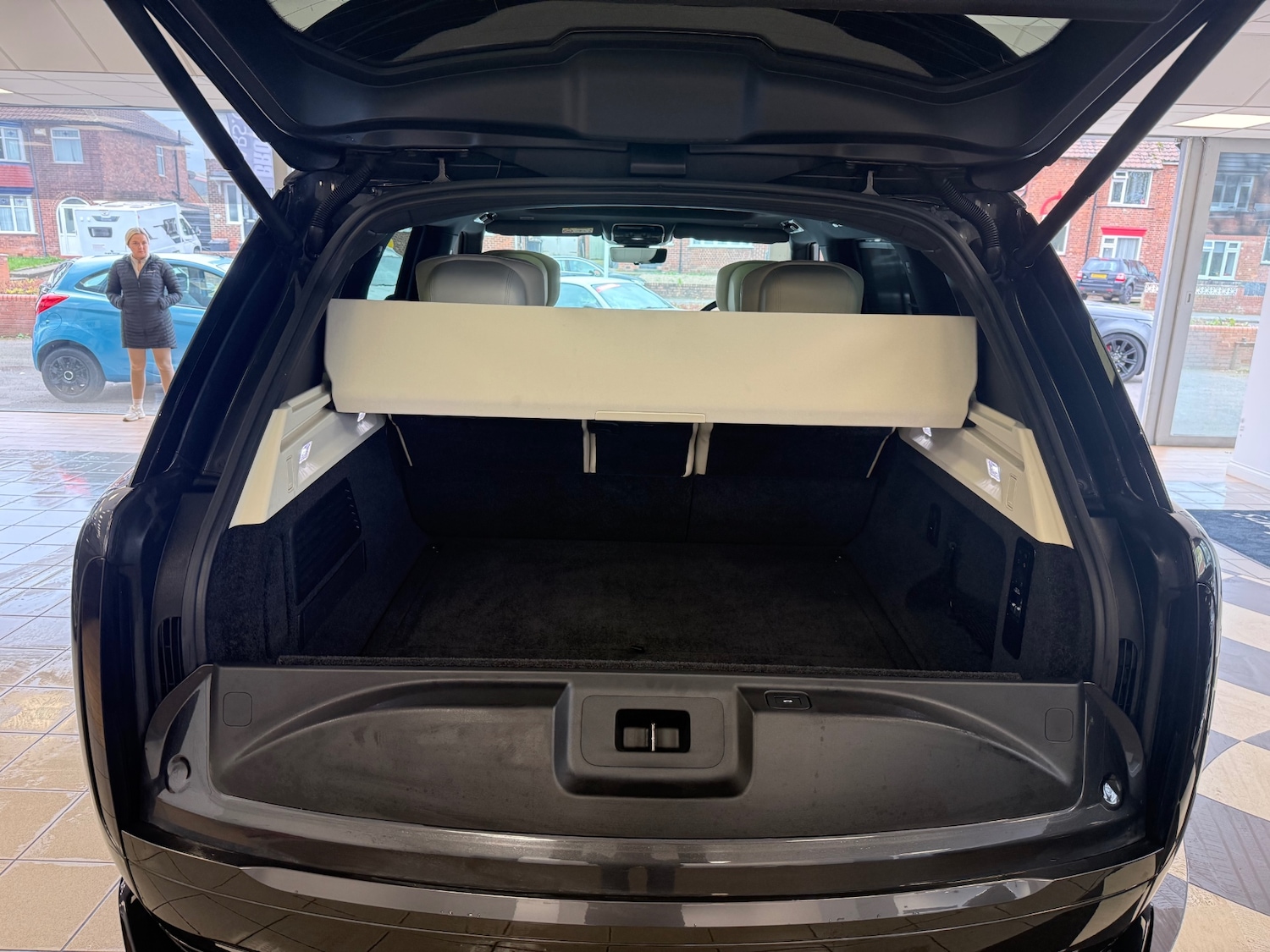 Used Land Rover Range Rover 2023 for sale - 78091012: Photo 18