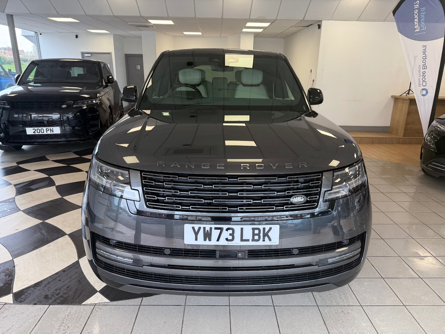 Used Land Rover Range Rover 2023 for sale - 78091012: Photo 2