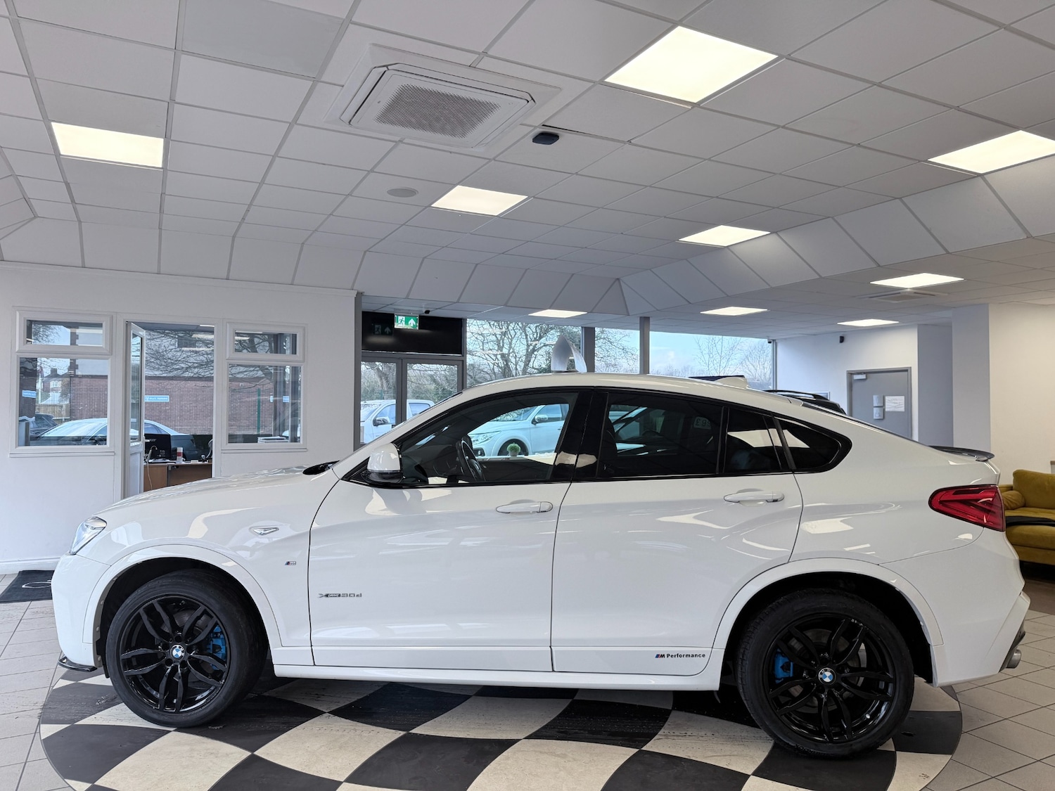 Used BMW X4 2015 for sale - 77208783: Photo 4