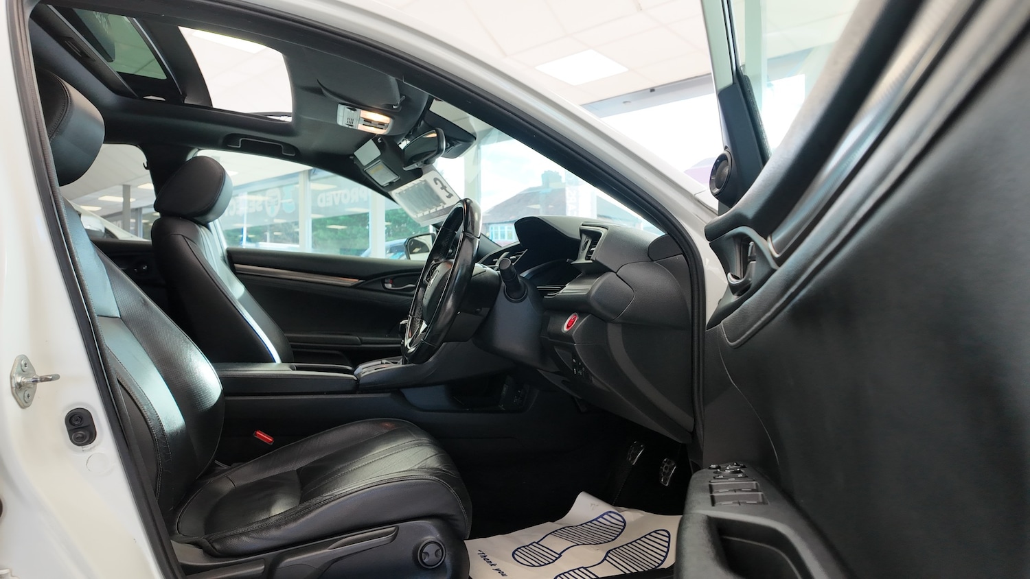 Used Honda Civic 2018 for sale - 76382403: Photo 11