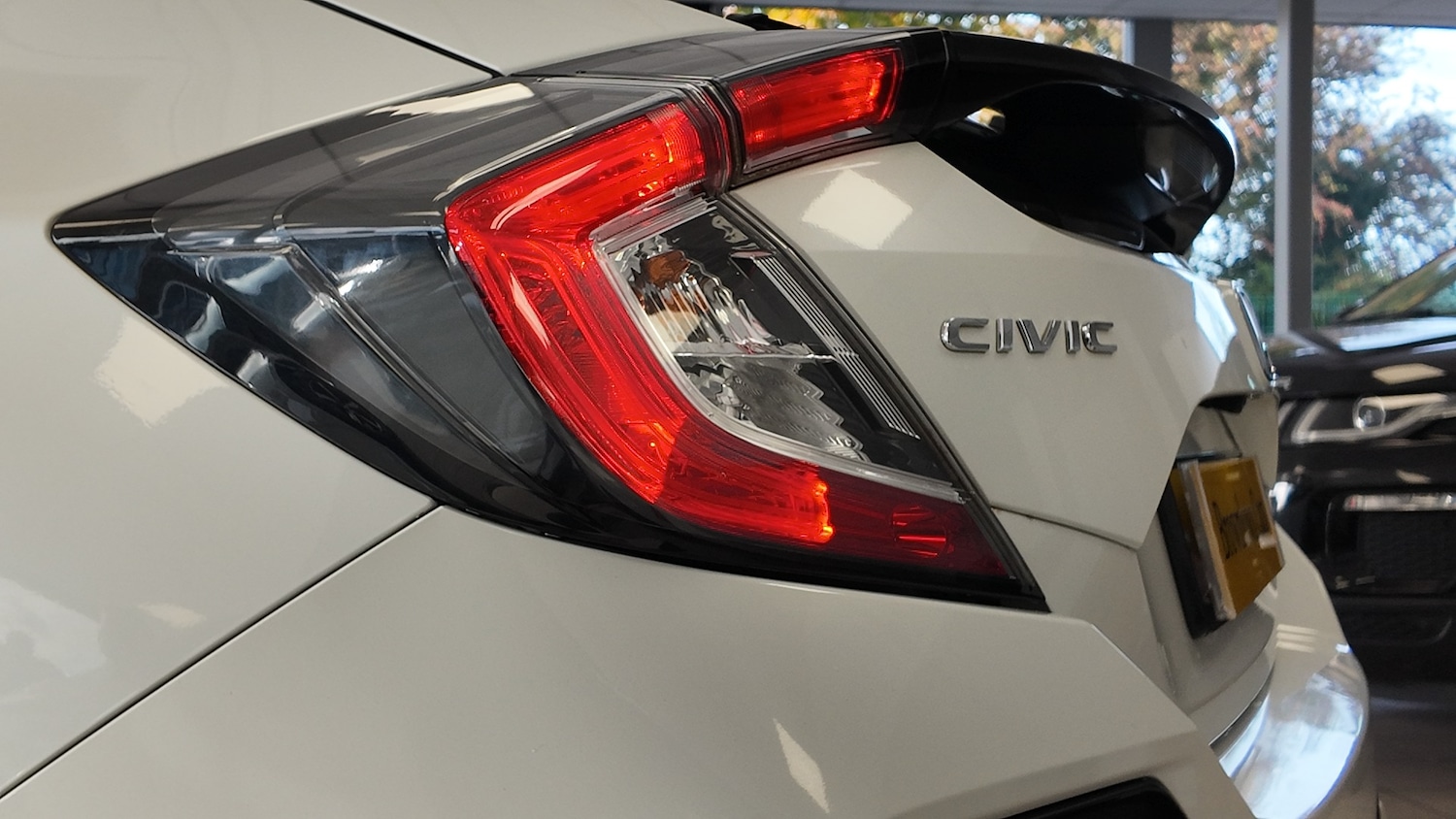 Used Honda Civic 2018 for sale - 76382403: Photo 31