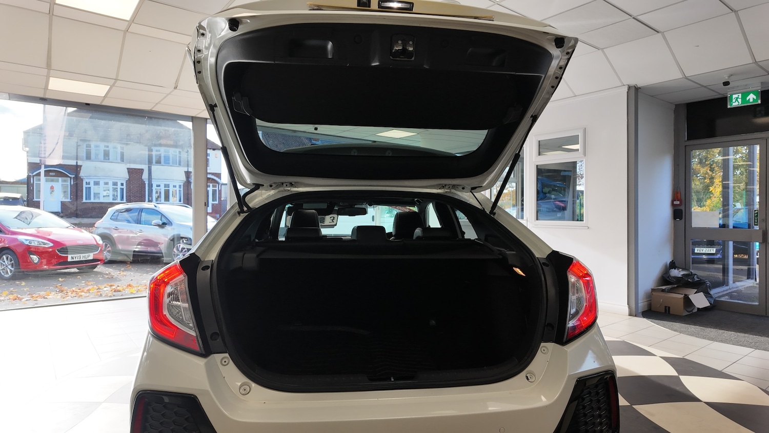 Used Honda Civic 2018 for sale - 76382403: Photo 33