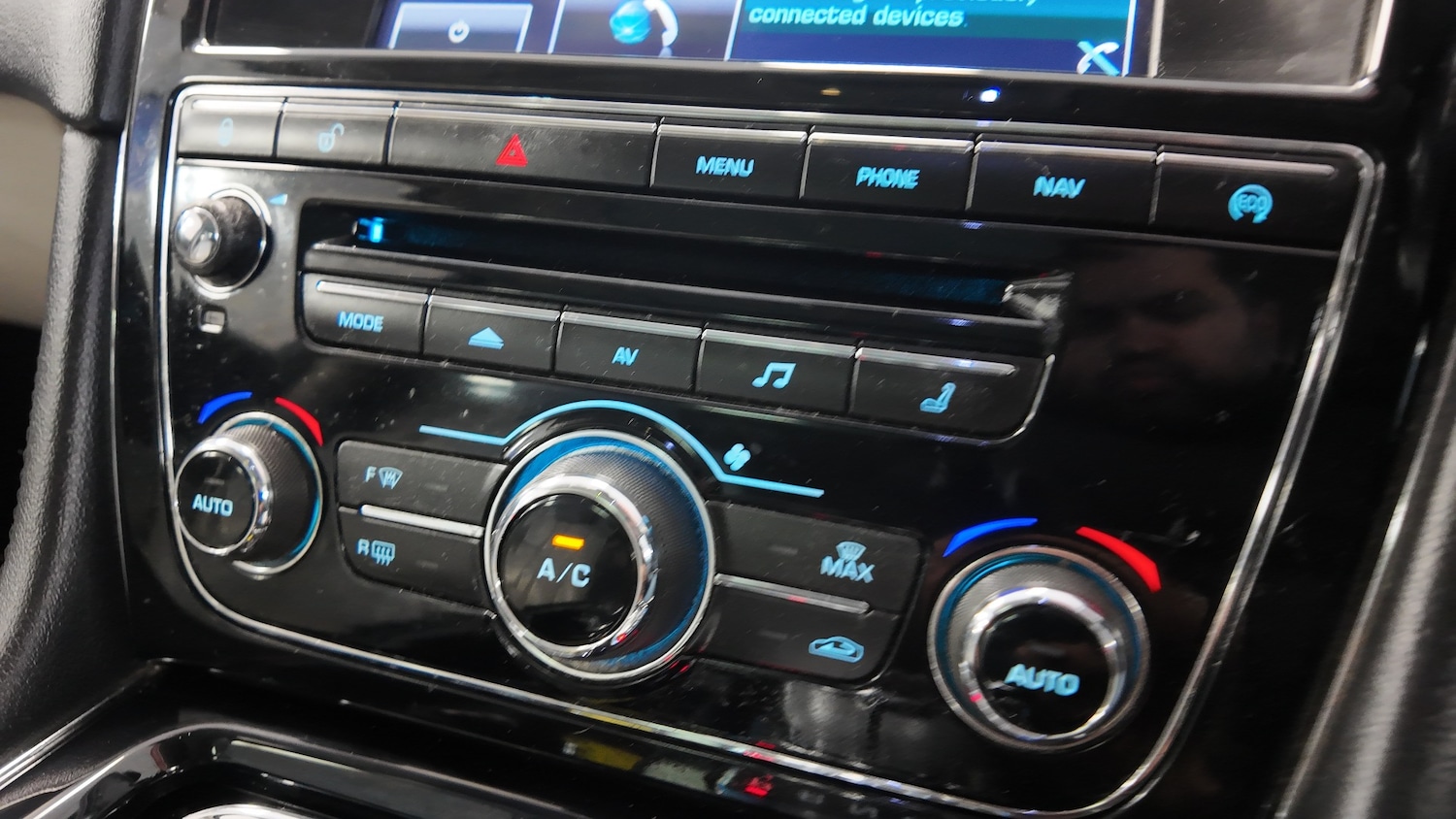 Used Jaguar XJ 2014 for sale - 76718750: Photo 18