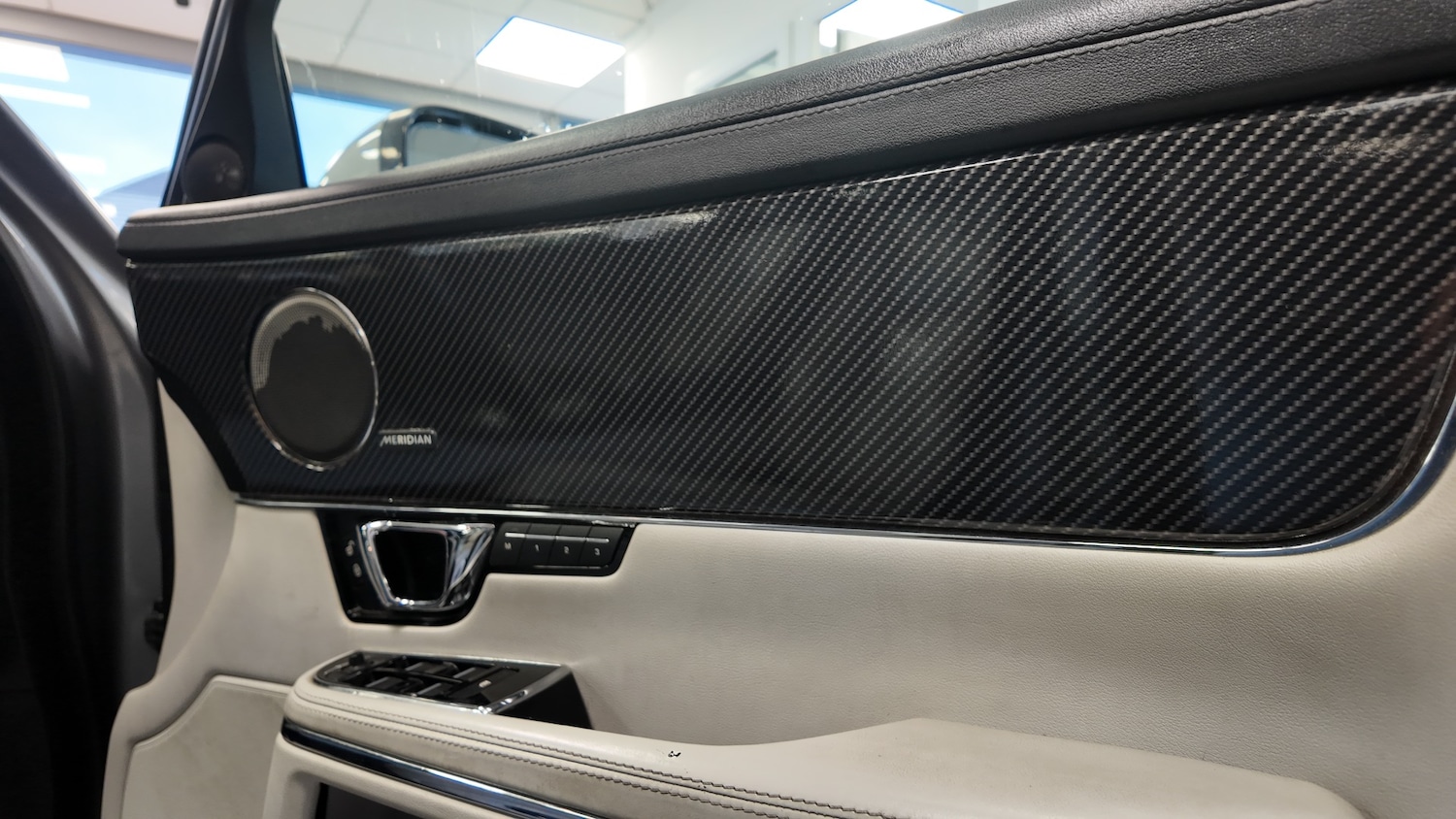 Used Jaguar XJ 2014 for sale - 76718750: Photo 22