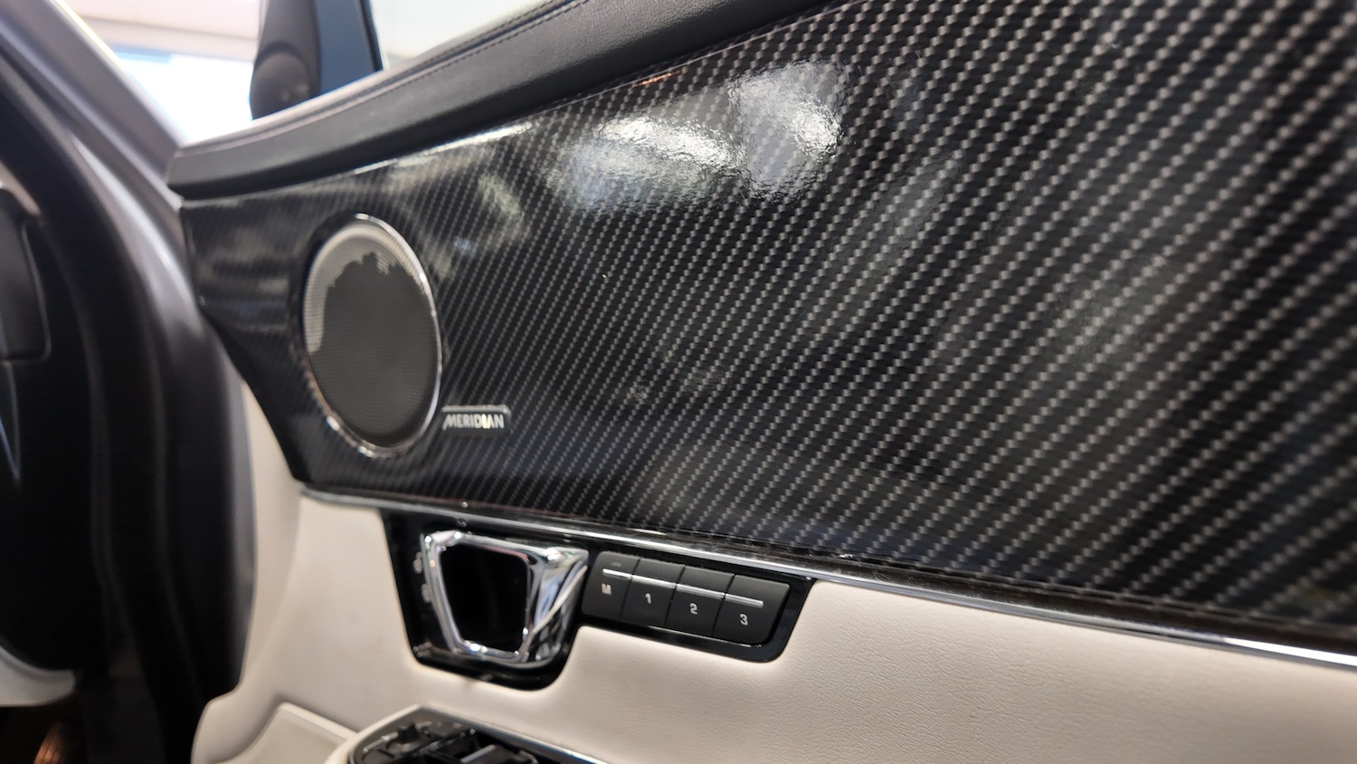 Used Jaguar XJ 2014 for sale - 76718750: Photo 23