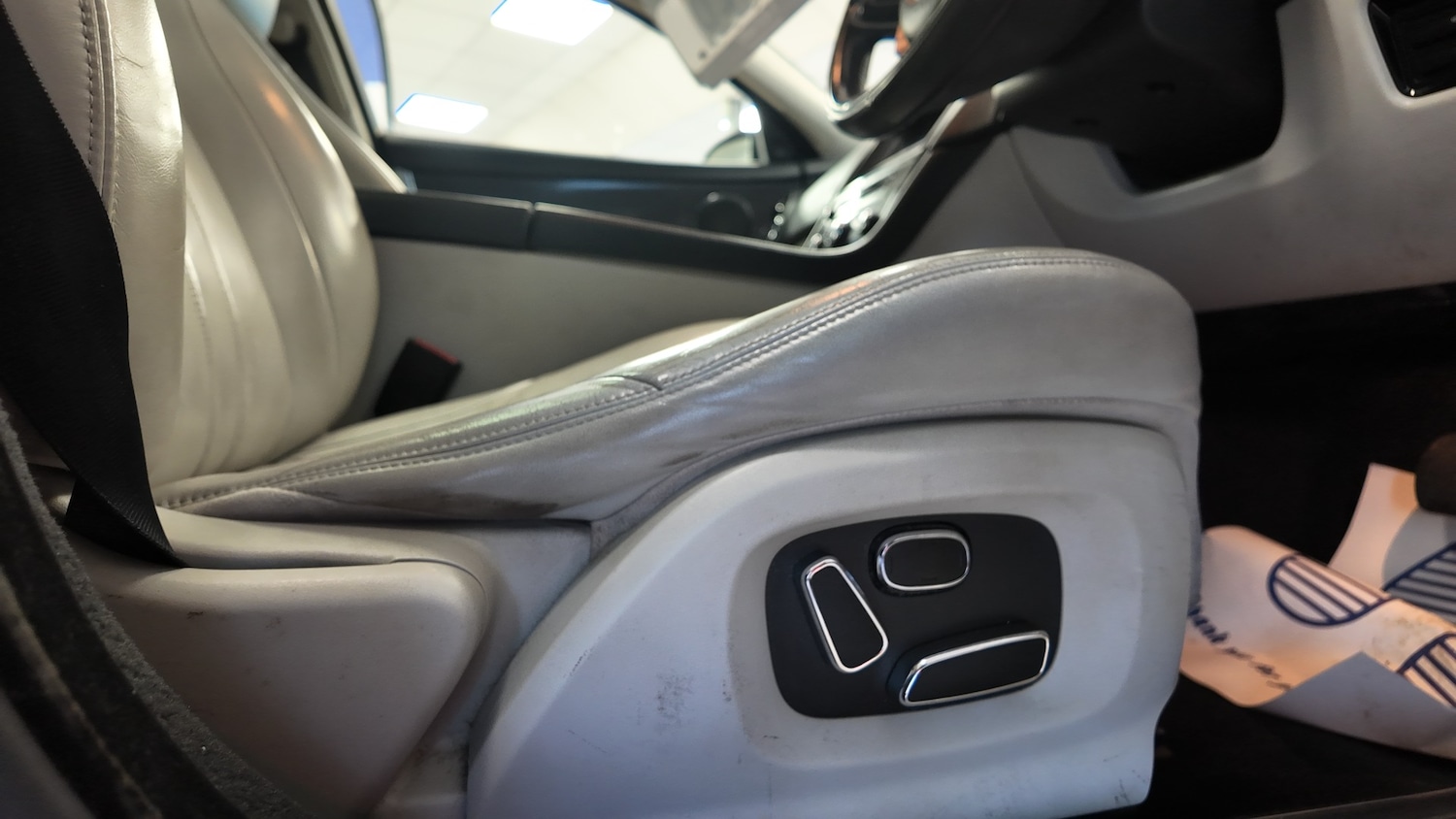 Used Jaguar XJ 2014 for sale - 76718750: Photo 24