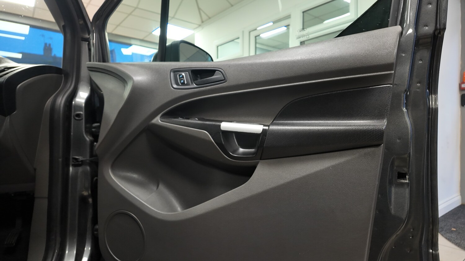 Used Ford Transit Connect 2020 for sale - 76707688: Photo 27