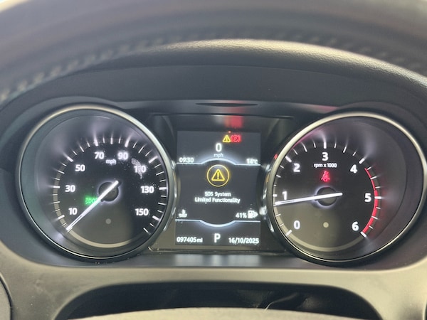 Used Land Rover Discovery Sport 2016 for sale - 76286616: Photo 15