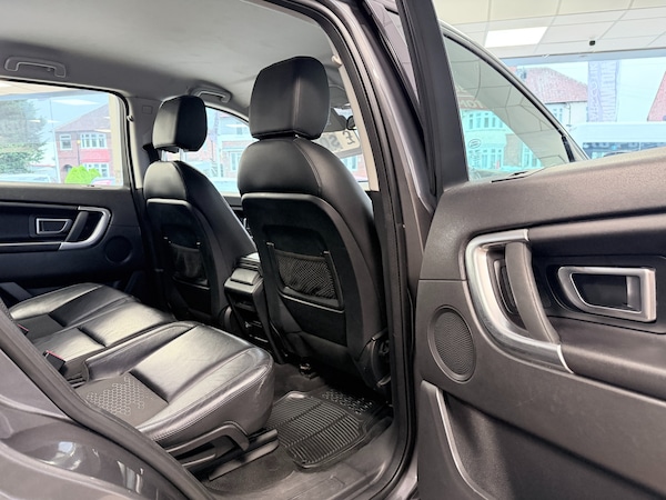 Used Land Rover Discovery Sport 2016 for sale - 76286616: Photo 27