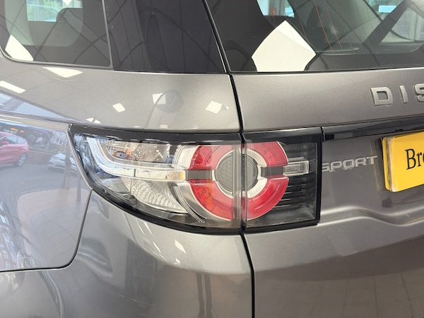 Used Land Rover Discovery Sport 2016 for sale - 76286616: Photo 30