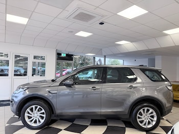 Used Land Rover Discovery Sport 2016 for sale - 76286616: Photo 4